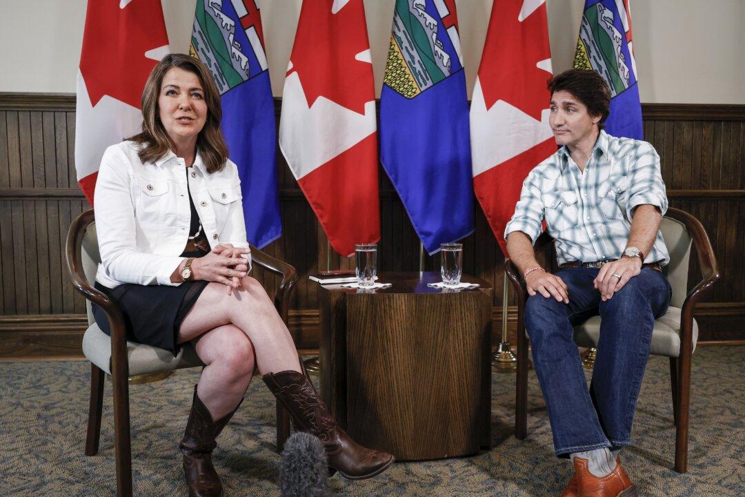 Trudeau, Smith Trade Open Letters Over Pitch to Consider Removing Alberta From CPP