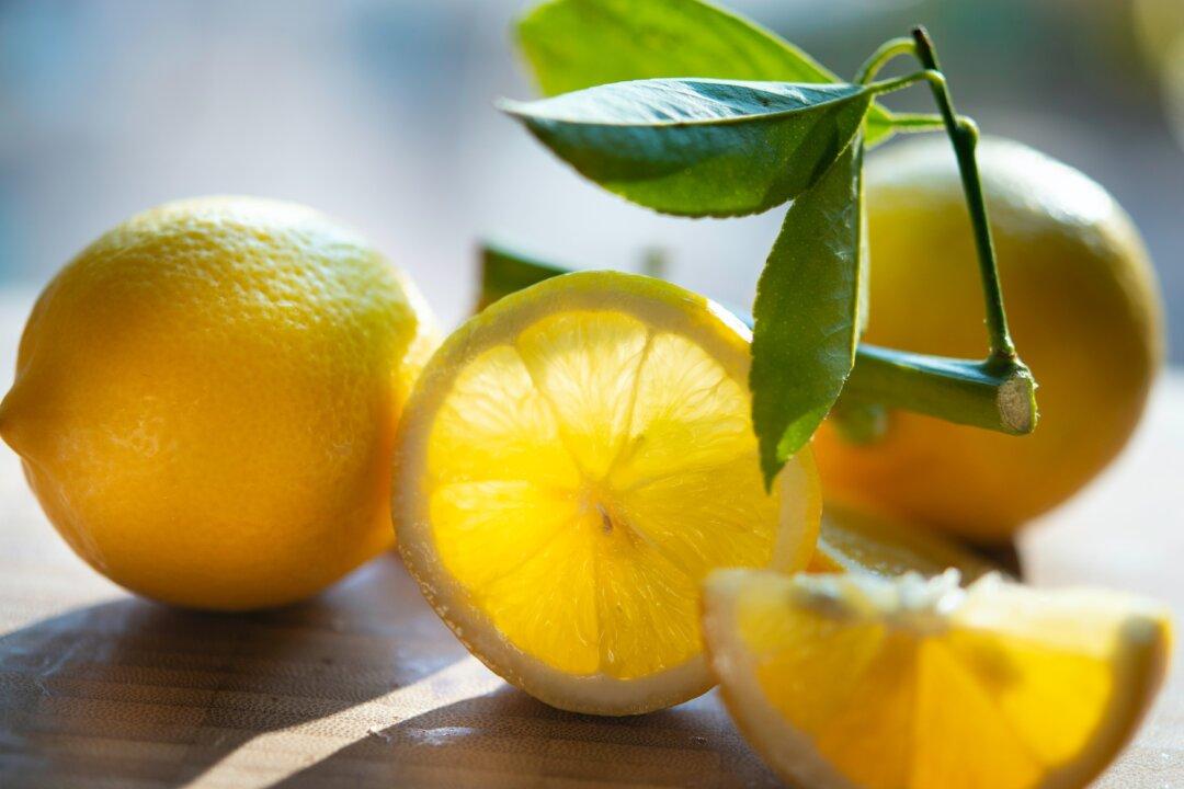 More Than 13 Ways Lemons Benefit Your Health and Home