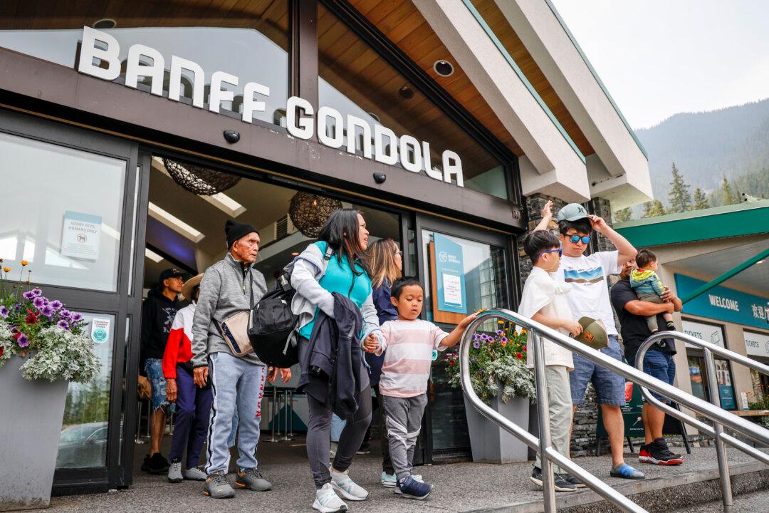 Tourists Stranded in Banff Gondola Cabins After Power Outage