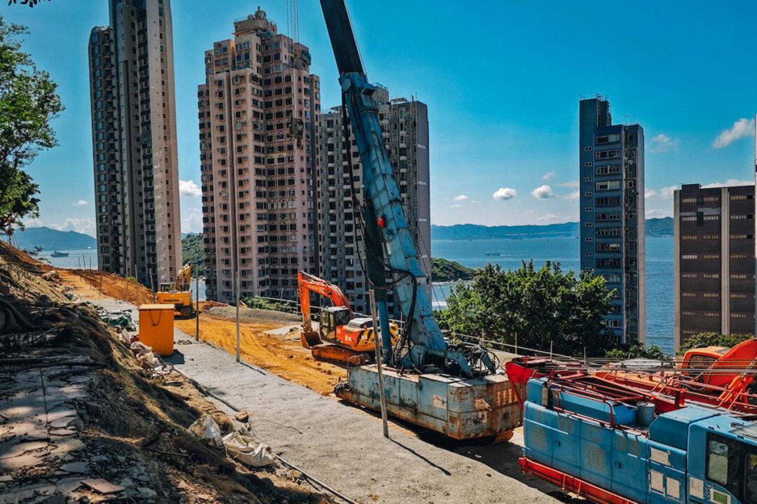 Photographer Captures the Final Moments of the Century-Old Mount Davis Plague Cemetery