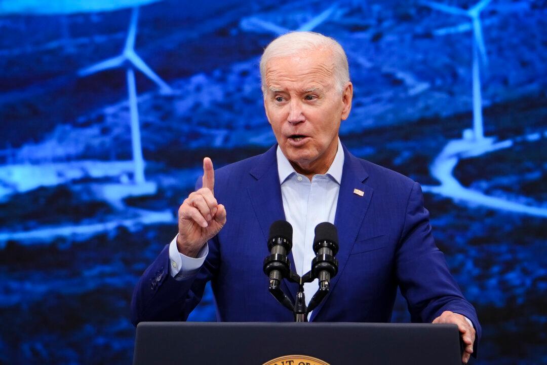 Biden Bans Some Investments in China, Declares ‘National Emergency’