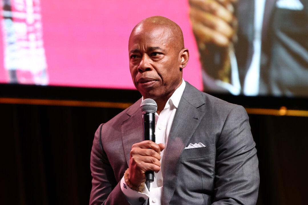 Mayor Says Immigration Crisis to Cost NYC $12 Billion Over 3 Years