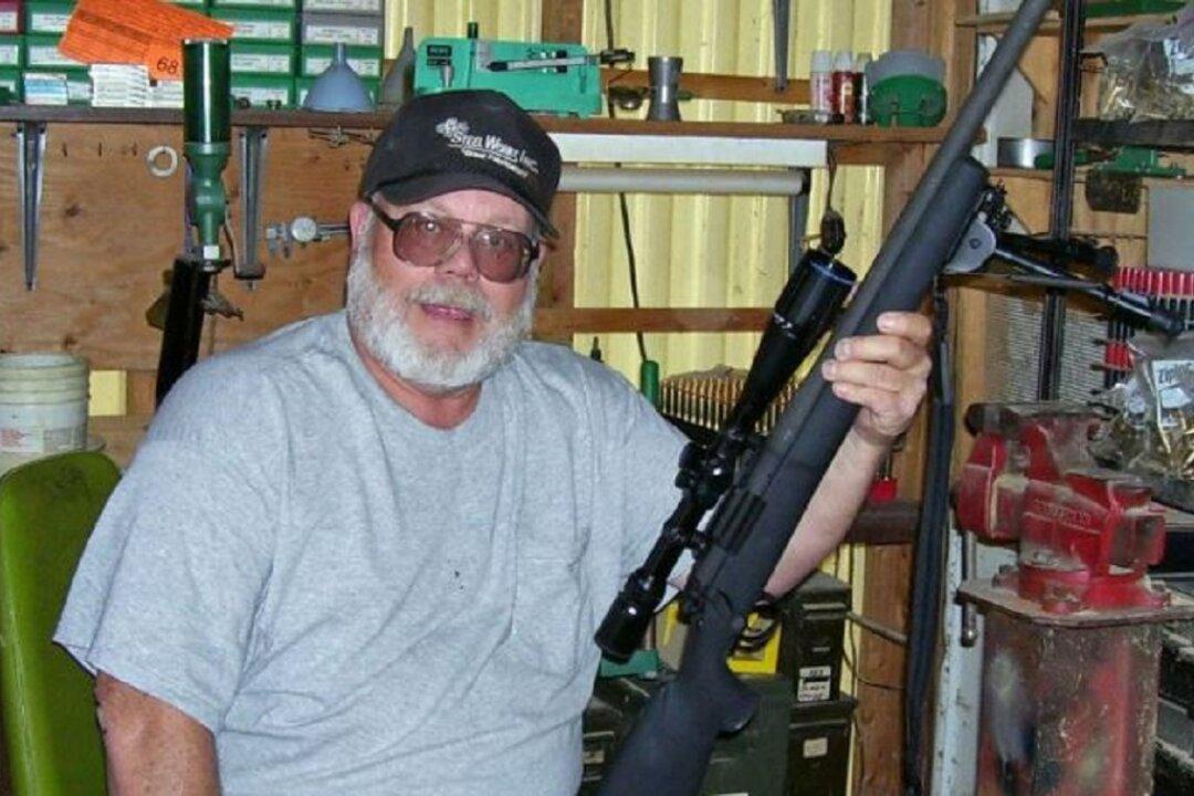 Man Shot by FBI Pointed Gun at Agents: FBI