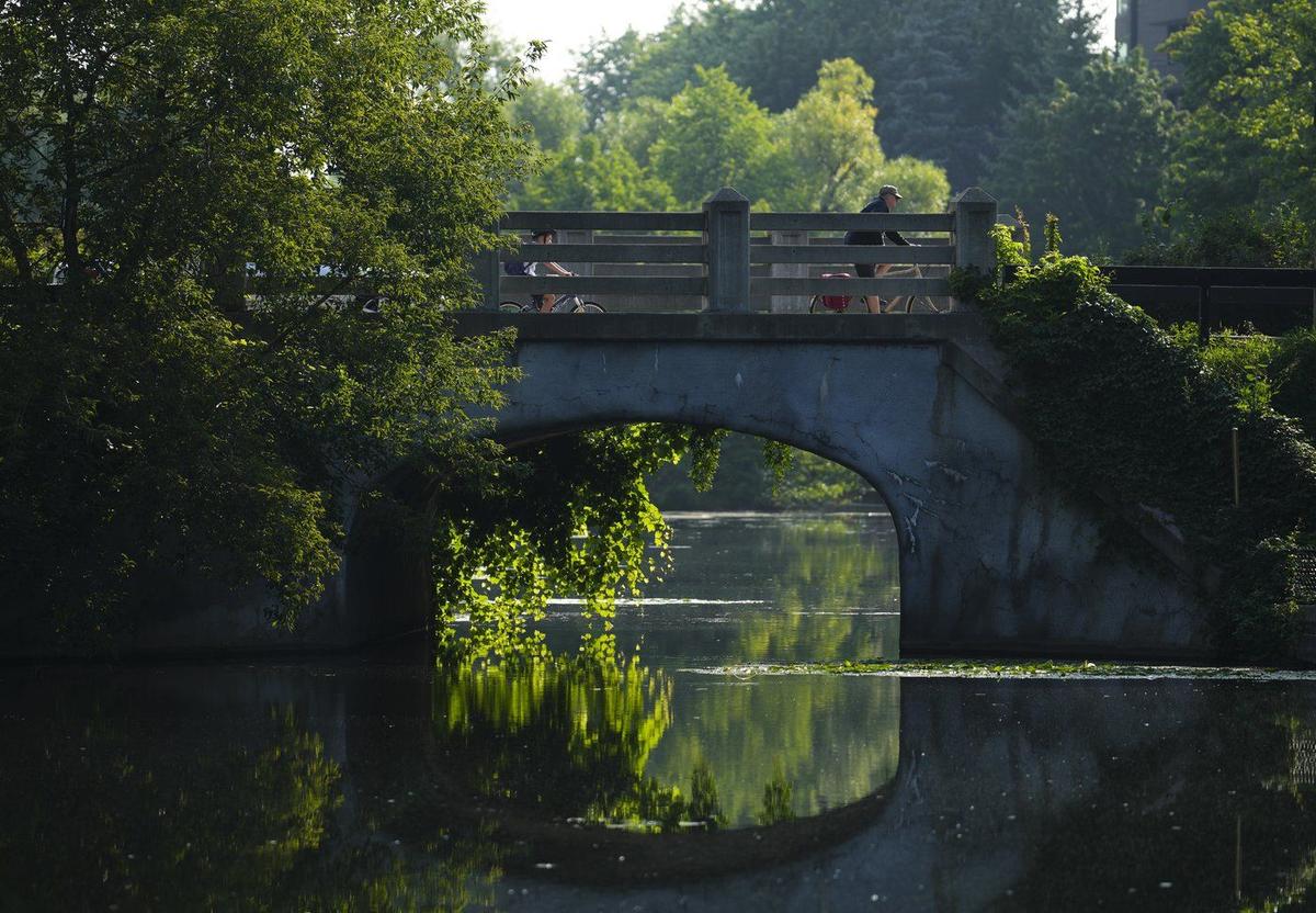 Heavy Rain in Ottawa Causes Flooding, Power Outages and Road Closures