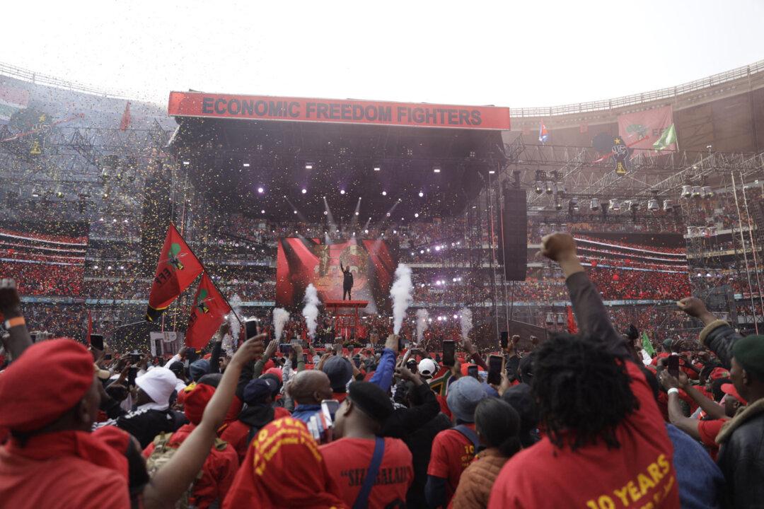 South African Boxer on Song Advocating for Anti-White Violence: ‘Millions Live in Daily Fear’