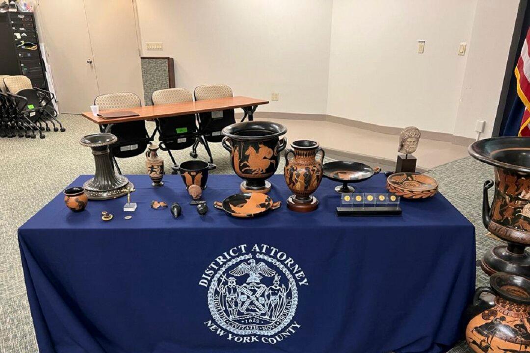 Italy Gets Back 266 Antiquities From New York Seizures After Collector Approaches Houston Museum