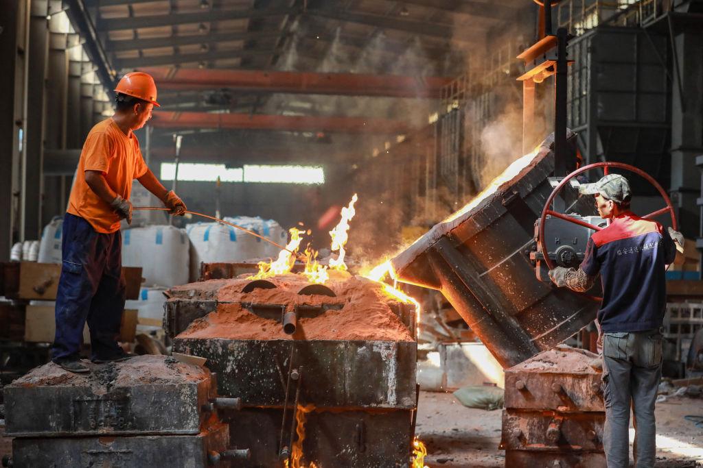 China’s Factory Activity Signals Long-Term Pain, Says Expert