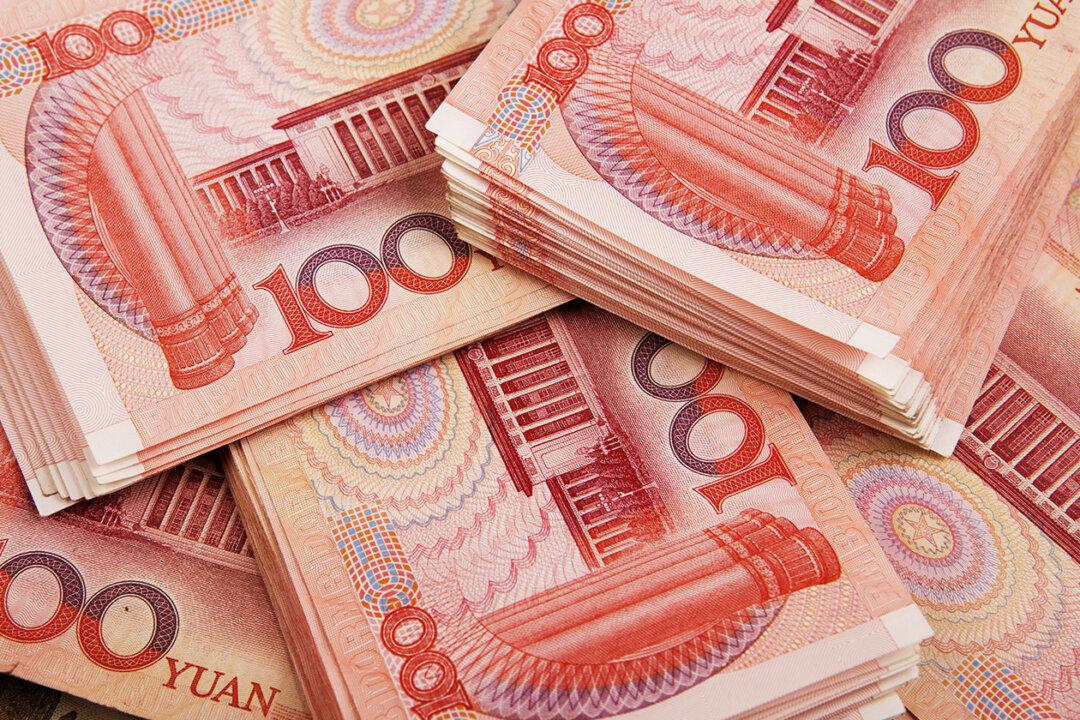 Beijing Has Few Options but to Let Yuan Slide