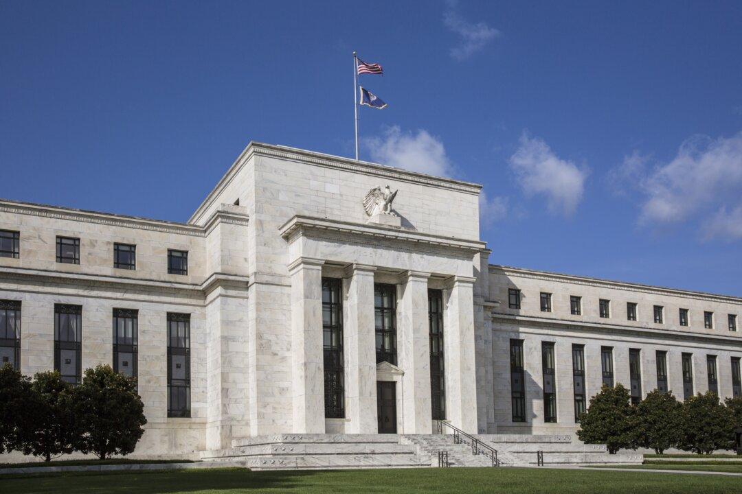 Fed Rate Cuts Won’t Save the Economy