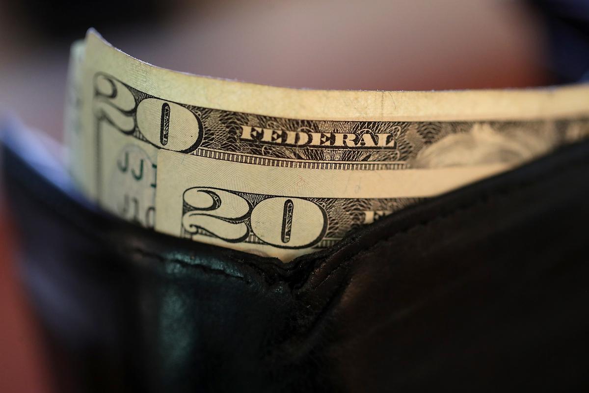 The Sly Economics of Government Union Activism