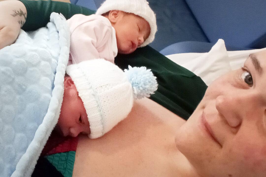 Mom Gives Birth to ‘Rare Simultaneous’ Twin Son and Daughter—Born at Exactly the Same Time