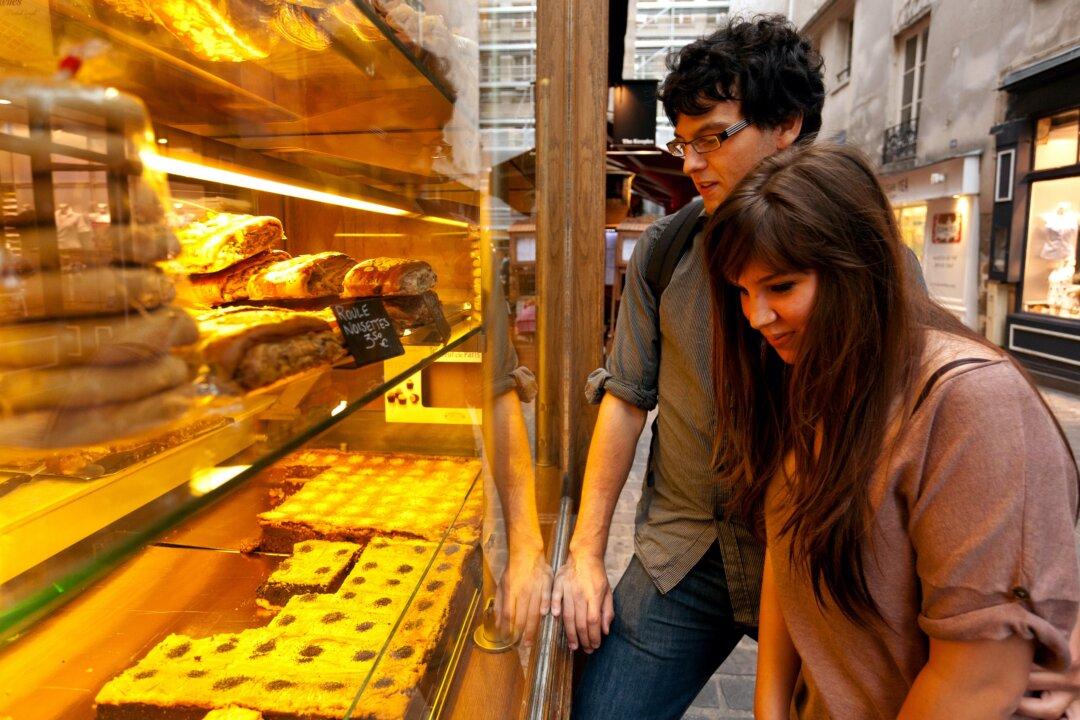 Market Streets Bring Village Charm to Paris