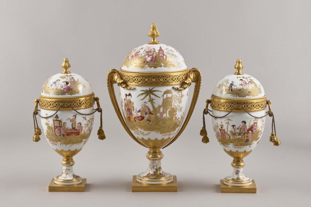 Luxury and Chinoiserie: Porcelain From Louis XVI’s Versailles