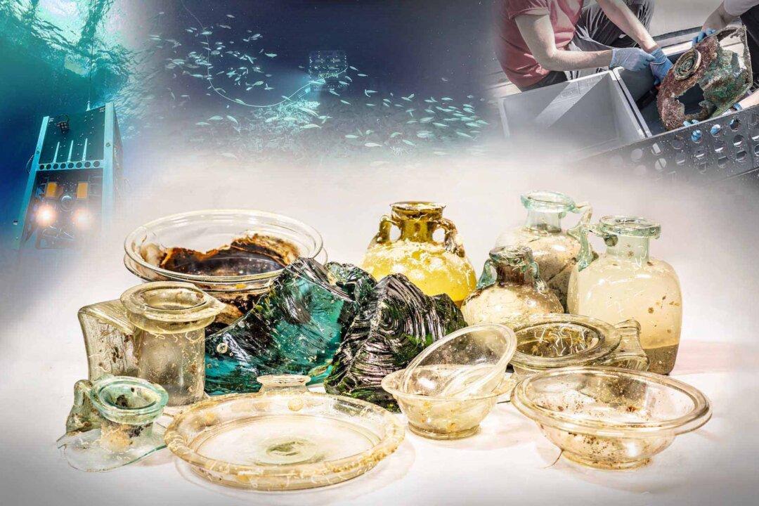 1,700-Year-Old Glass Tableware Recovered From Roman Shipwreck in The Mediterranean by Researchers