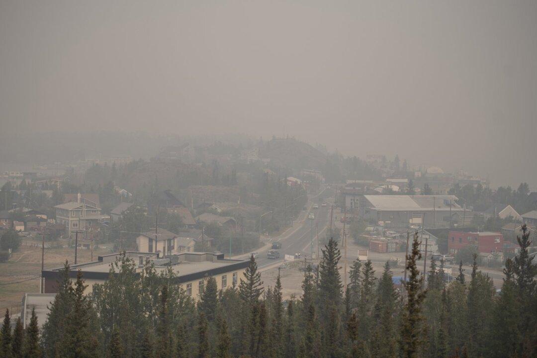 Firefighters Hoping for Rain for ‘Reprieve’ in Battling Wildfires in Alberta-NWT
