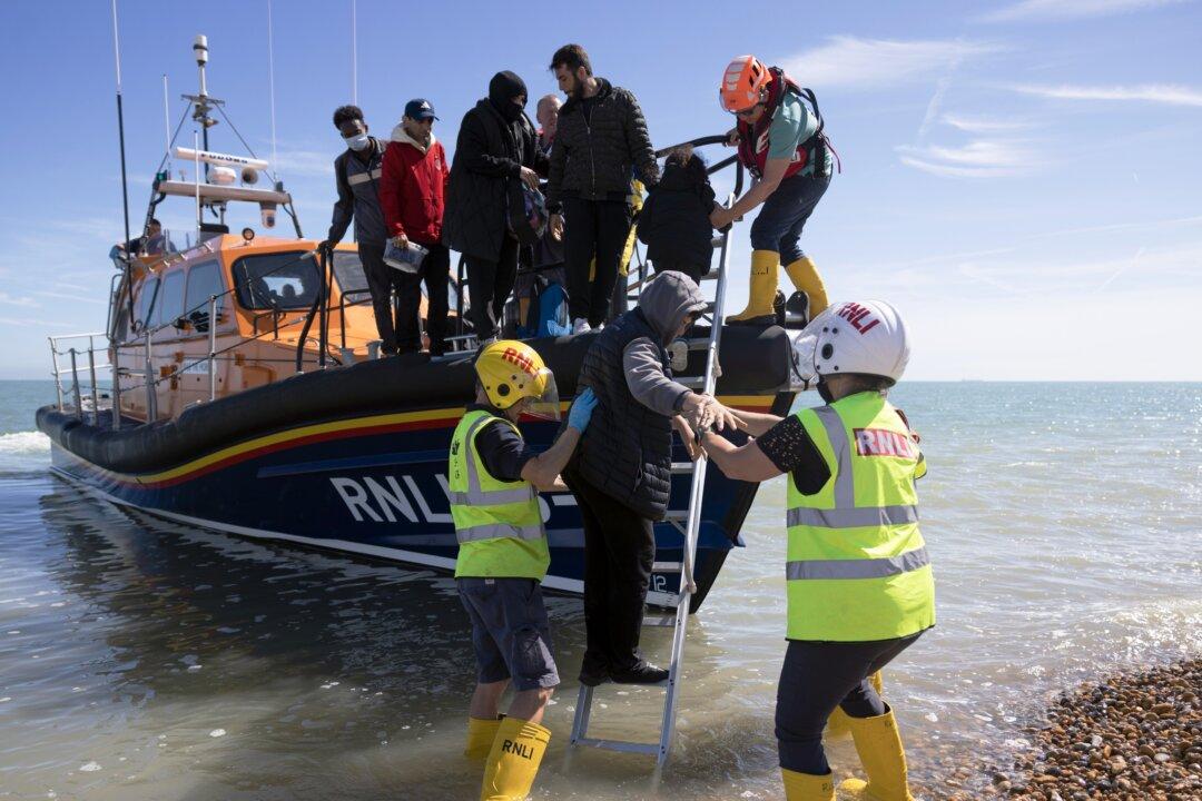 Illegal Arrivals Will Continue to Outpace Rwanda Removals, Think Tank Warns