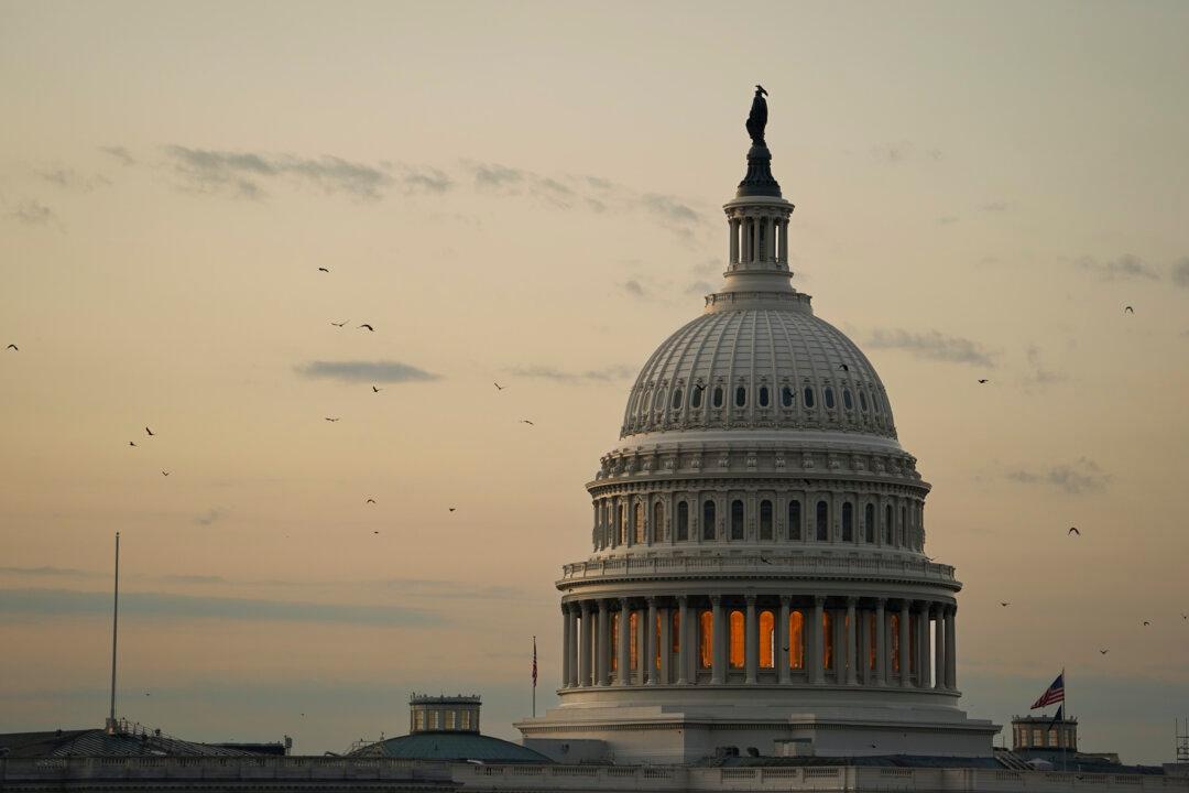 Senate Takes Up First Spending Bills in Race to Avoid Shutdown