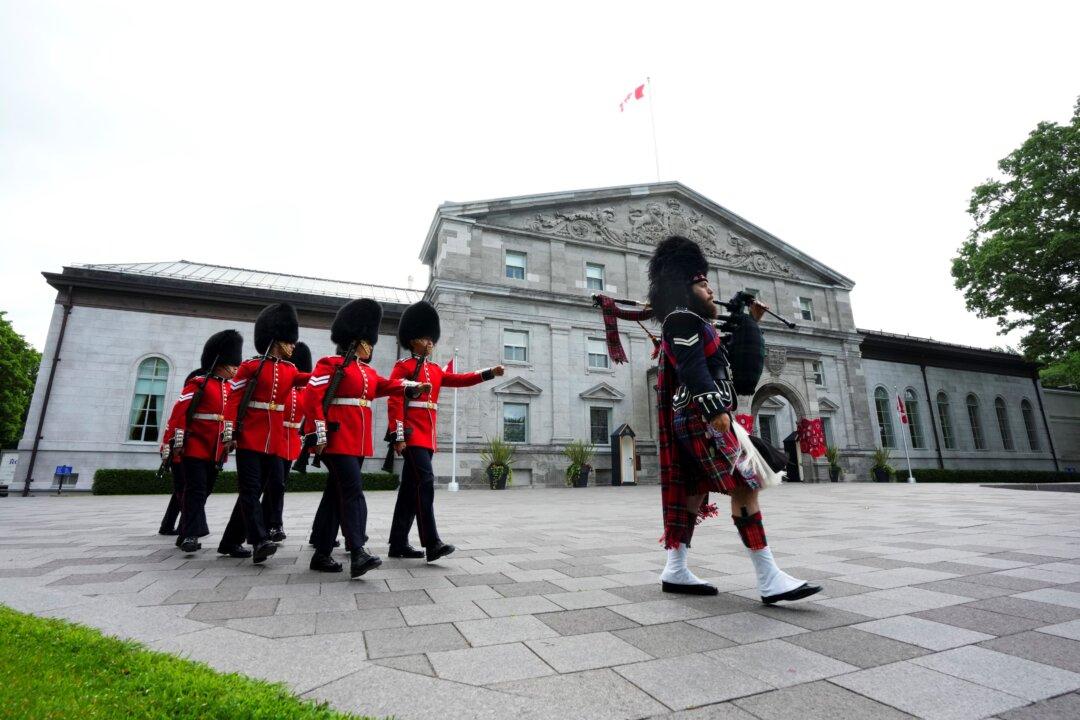 Guardsmen: A Great Canadian Tradition