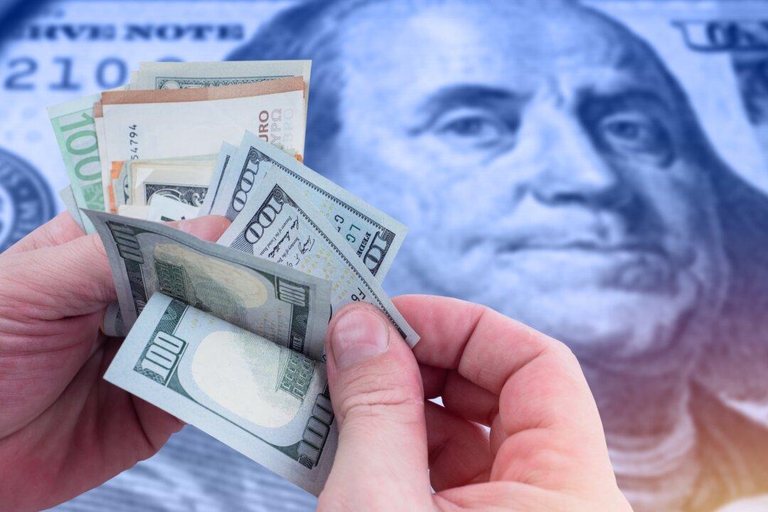 8 Must-Have Checking Account Features