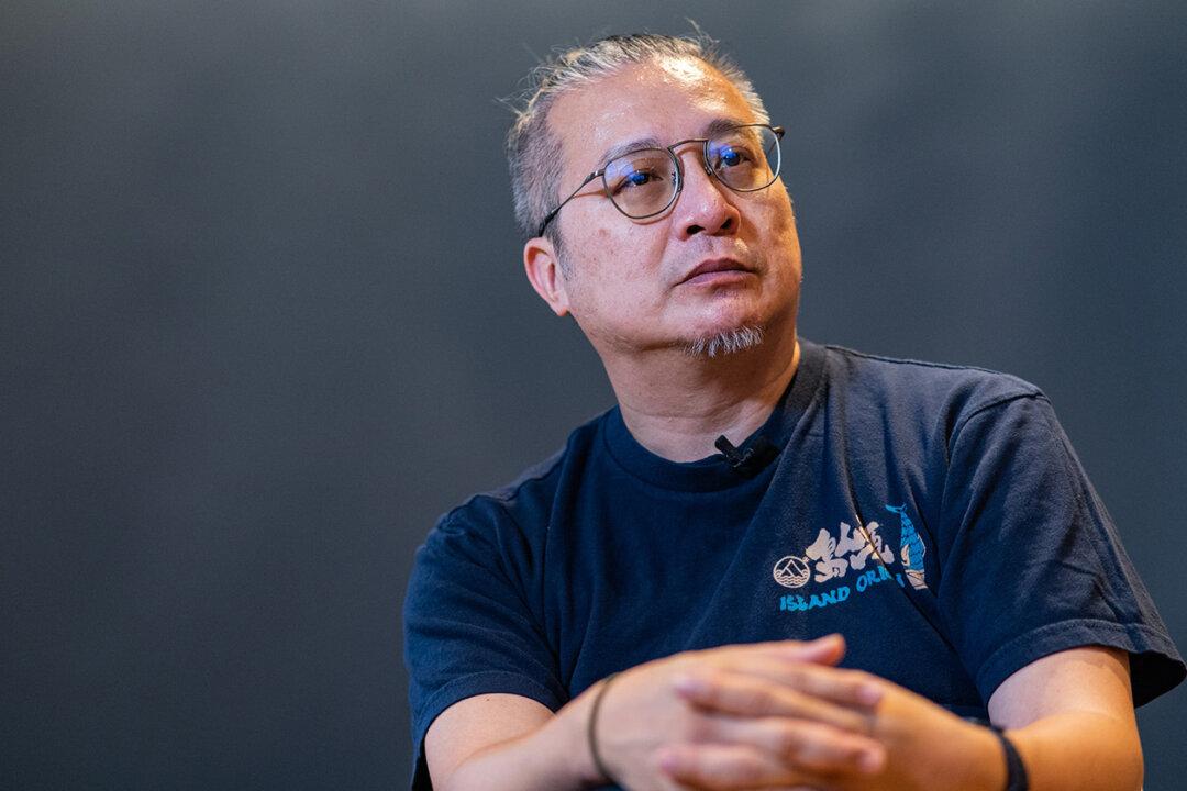 Hong Kong Film Director Amos Wong: When Hong Kong Comes Back, Its Films Will Be Back