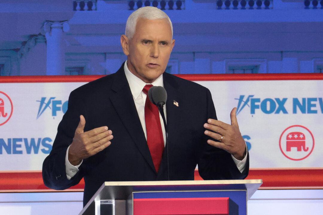 Mike Pence’s 2024 Campaign Is Six Figures in Debt