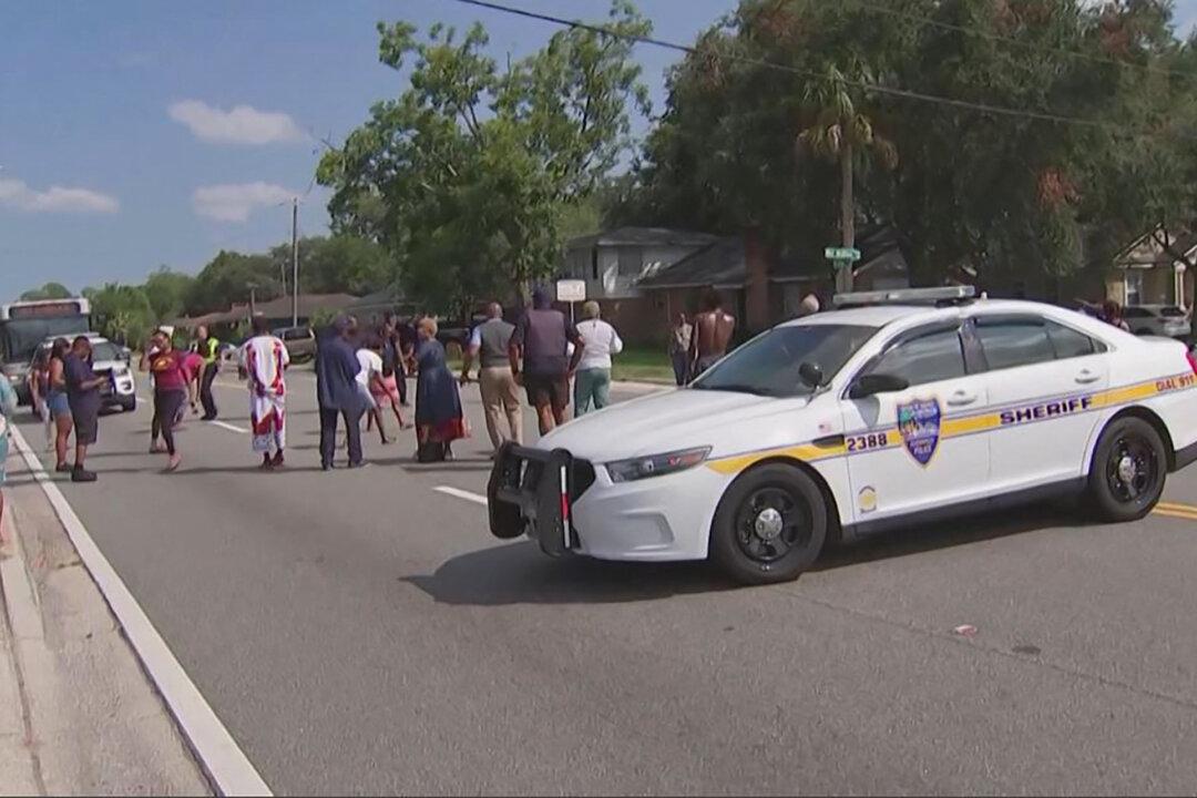Shooting in Jacksonville, Florida, Leaves Multiple People and the Shooter Dead, Officials Say