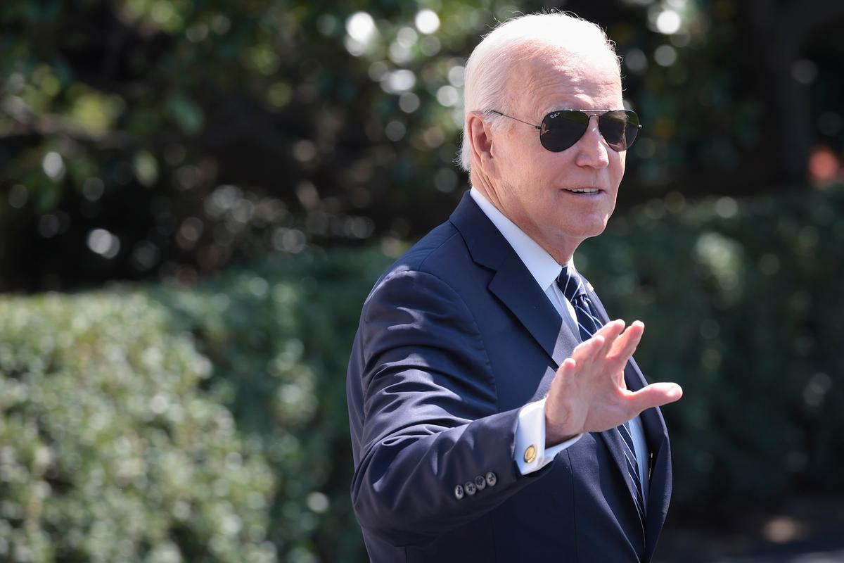 ‘Rich Men North of Richmond’ Star Responds to Claims He Supports President Biden