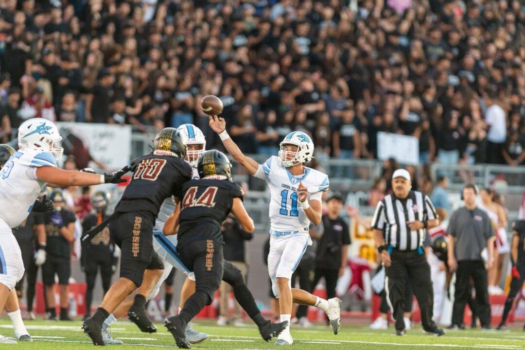 Corona Del Mar’s Prolific Senior Pass-Catch Duo Thinking Big