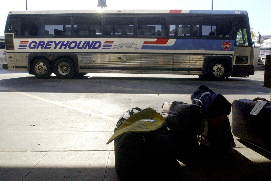 Louisiana Man Held in Shooting Death of Georgia Man on Greyhound Bus in Mississippi