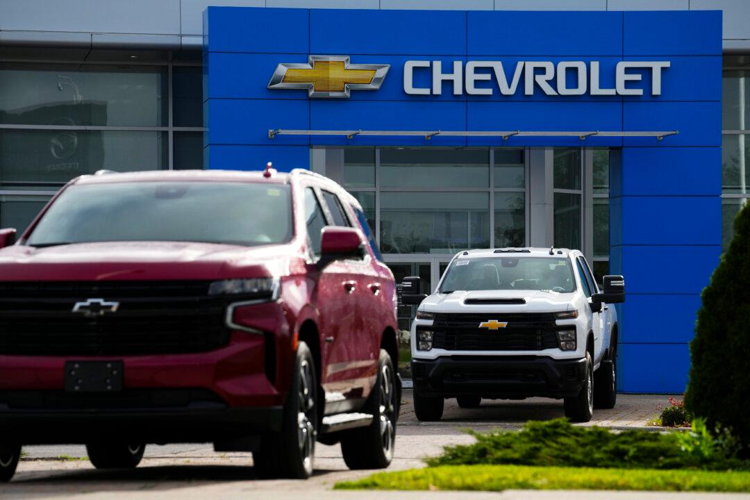 MPs Vote to Probe Rising Auto Theft for Black Market Export