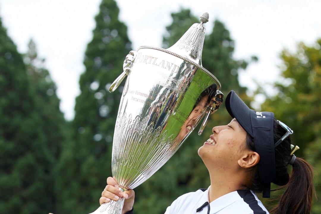 Wannasaen Survives Late Stumble, Hangs on to Win Dana Open