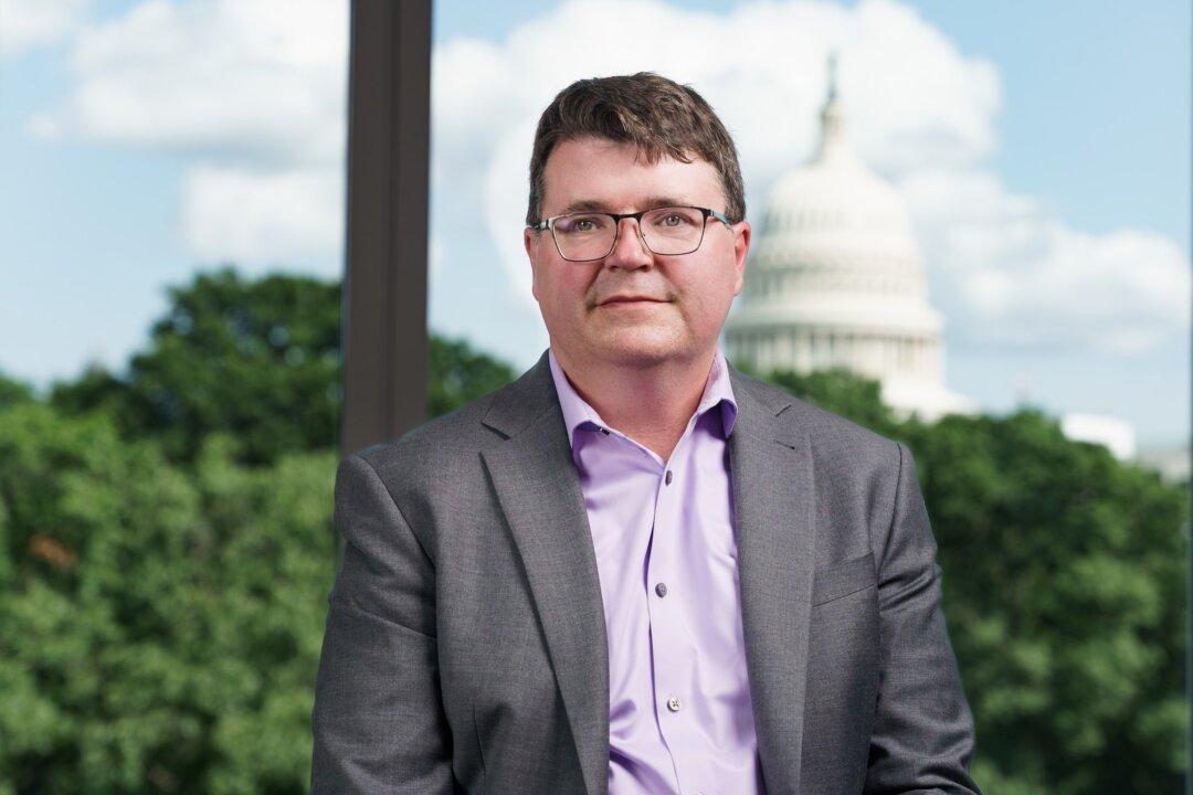 Immunologist Says Extreme ‘Safety Culture’ and Fear of Germs Harms Society