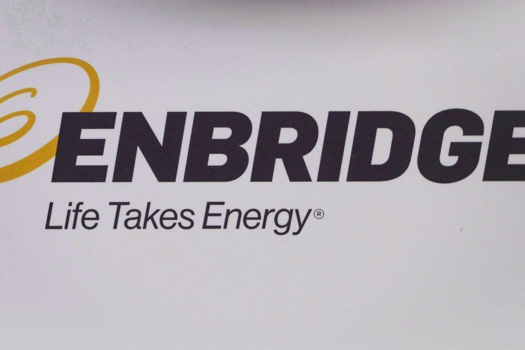 Enbridge to Purchase Three US Utilities for $14 Billion in Cash and Debt