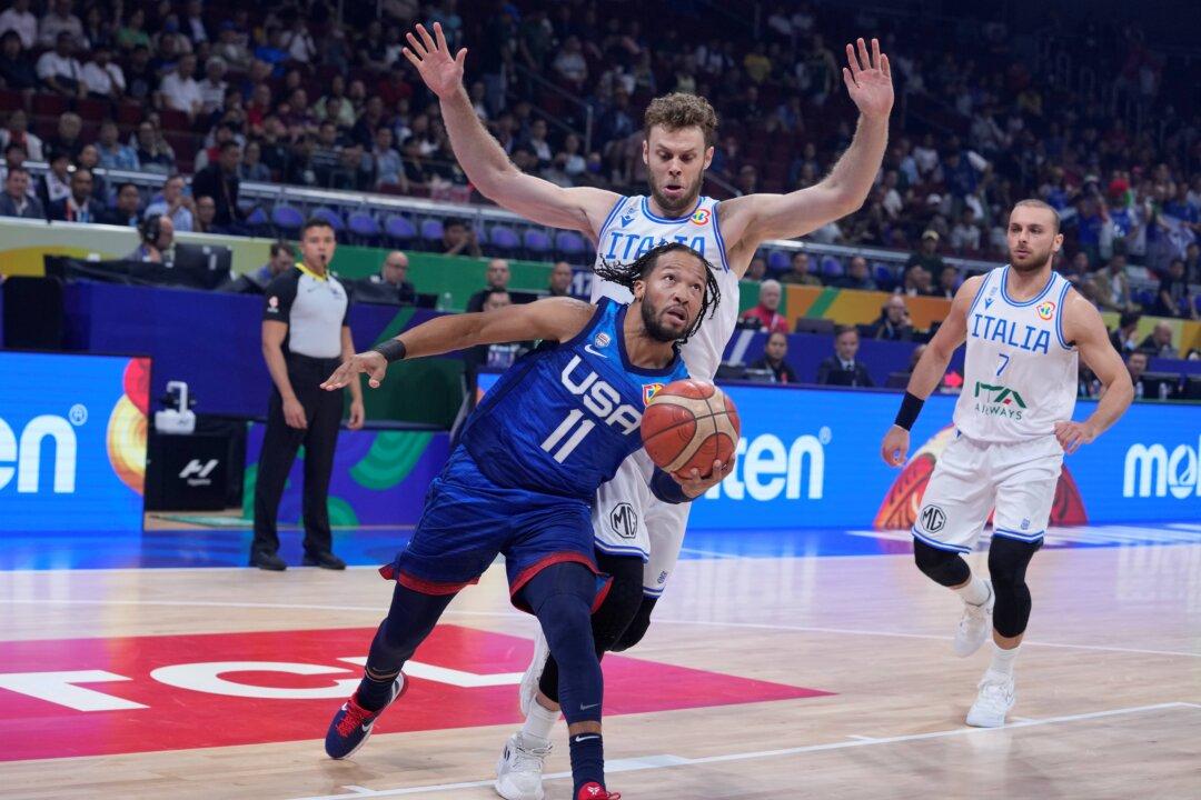 USA Rolls Past Italy 100–63 to Reach Basketball World Cup Semifinals