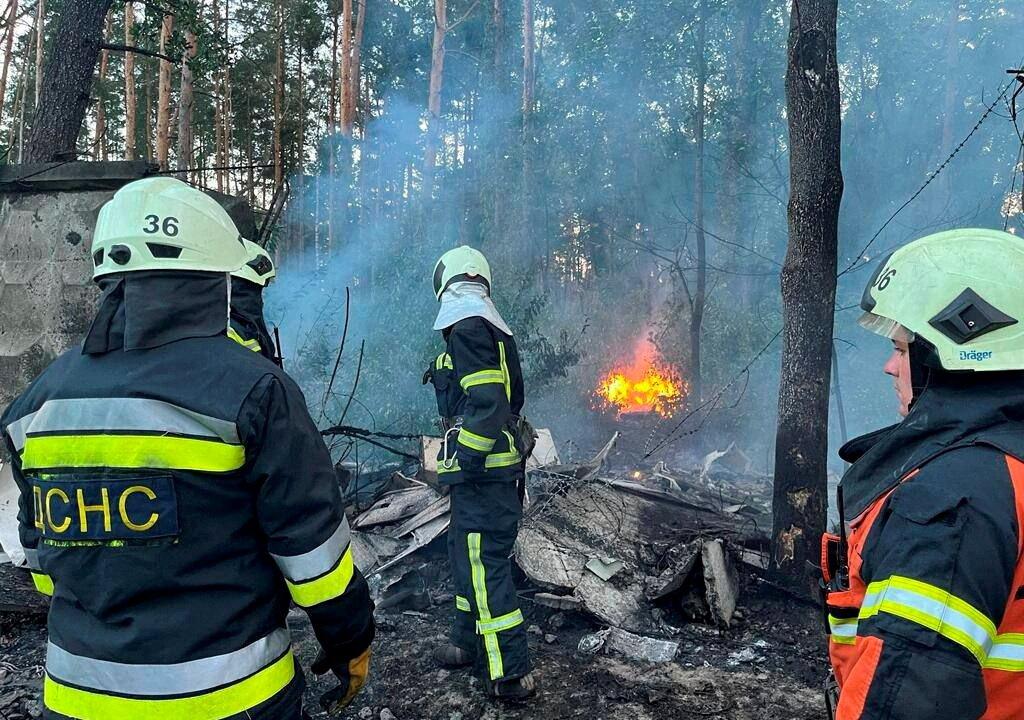 One Killed in Russian Air Strikes on Kyiv and Odesa: Ukraine