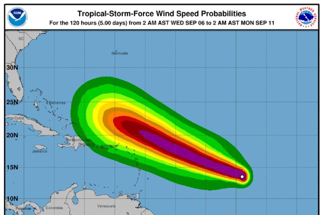 Tropical Storm Lee Expected to ‘Rapidly Intensify’ Into ‘Extremely Dangerous’ Hurricane: NHC