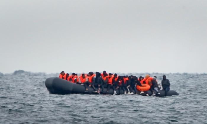 5 Dead as Migrant Crossings Resume in the English Channel