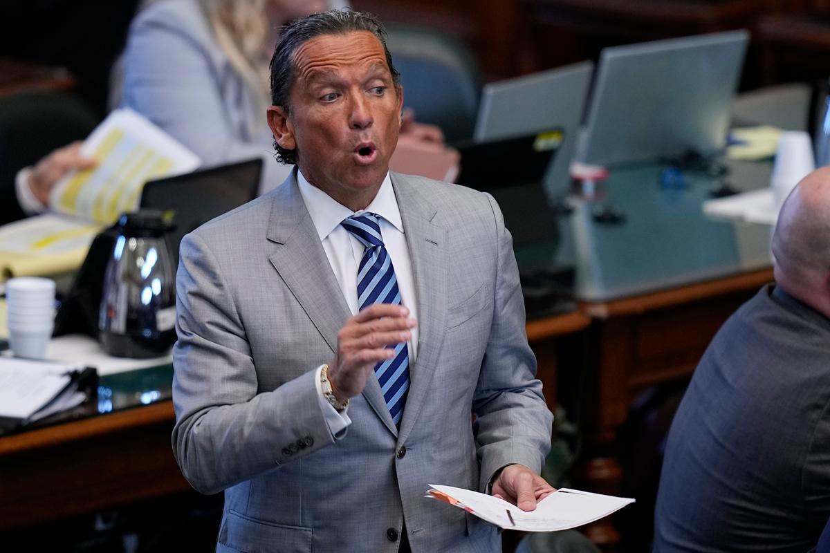 Jurors Begin Deliberations in AG Ken Paxton’s Impeachment Trial