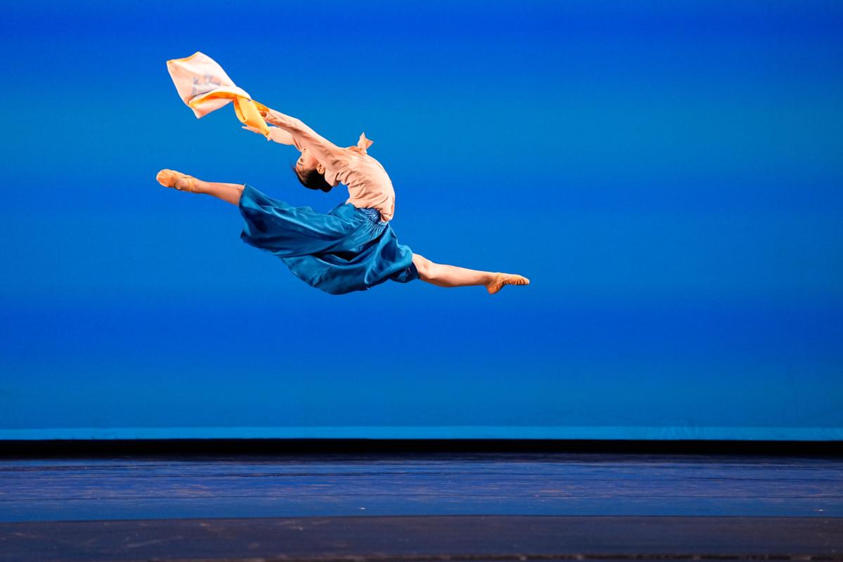 Jenni Song performs "Faith" in the preliminary round of the NTD International Classical Chinese Dance Competition in Purchase, New York, on Sept. 8, 2023. (Larry Dye)