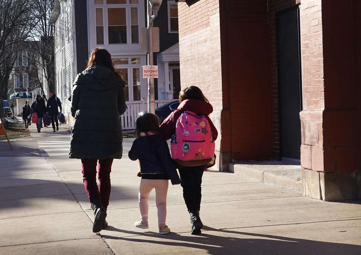 New California Law Aims to Offer Bilingual Child Care