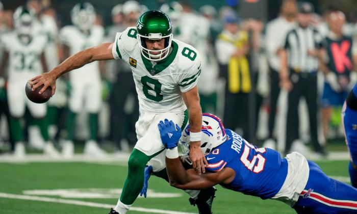 Jets Lose Aaron Rodgers to an Achilles Tendon Injury, Then Rally to Stun Bills 22–16 in Overtime