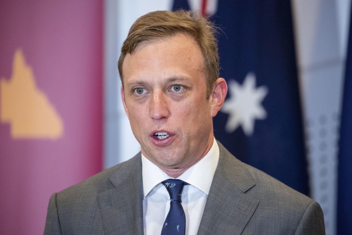 Government to Compete Against Itself in Public Power Pledge