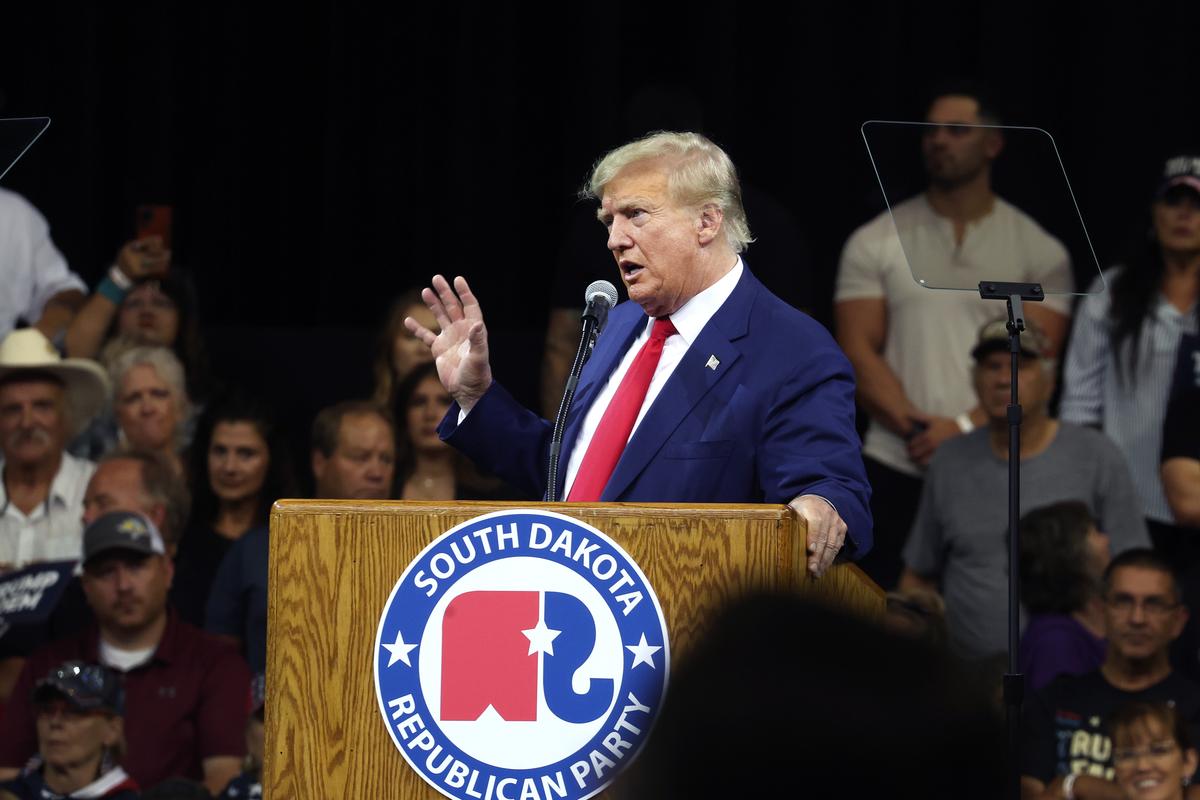 Trump Breaks Silence on Biden Impeachment Inquiry