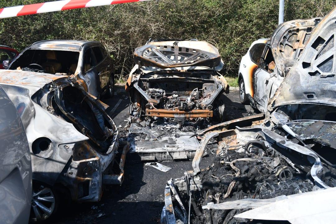 Lithium Battery Fire Destroys 5 Cars Near Sydney Airport