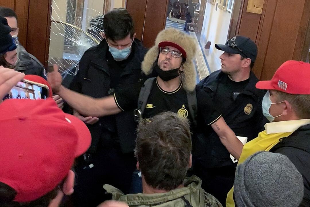 Speaker’s Lobby Window-Smasher Zachary Alam Found Guilty on 10 Jan. 6 Criminal Counts