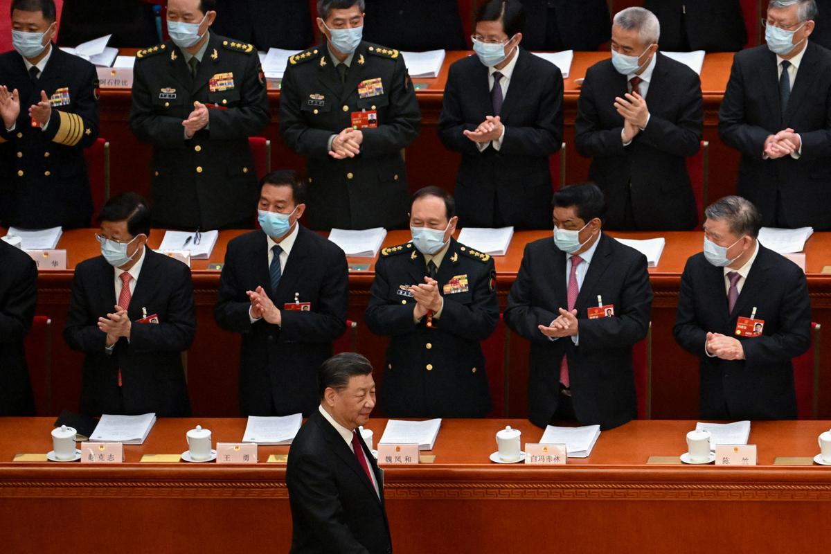 What If Xi Jinping Survives the Present Challenges in China?