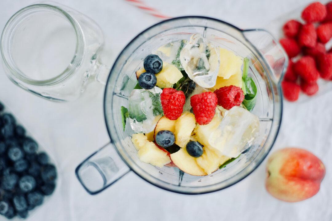 To Get More Flavanols in Your Smoothie, Skip Banana?