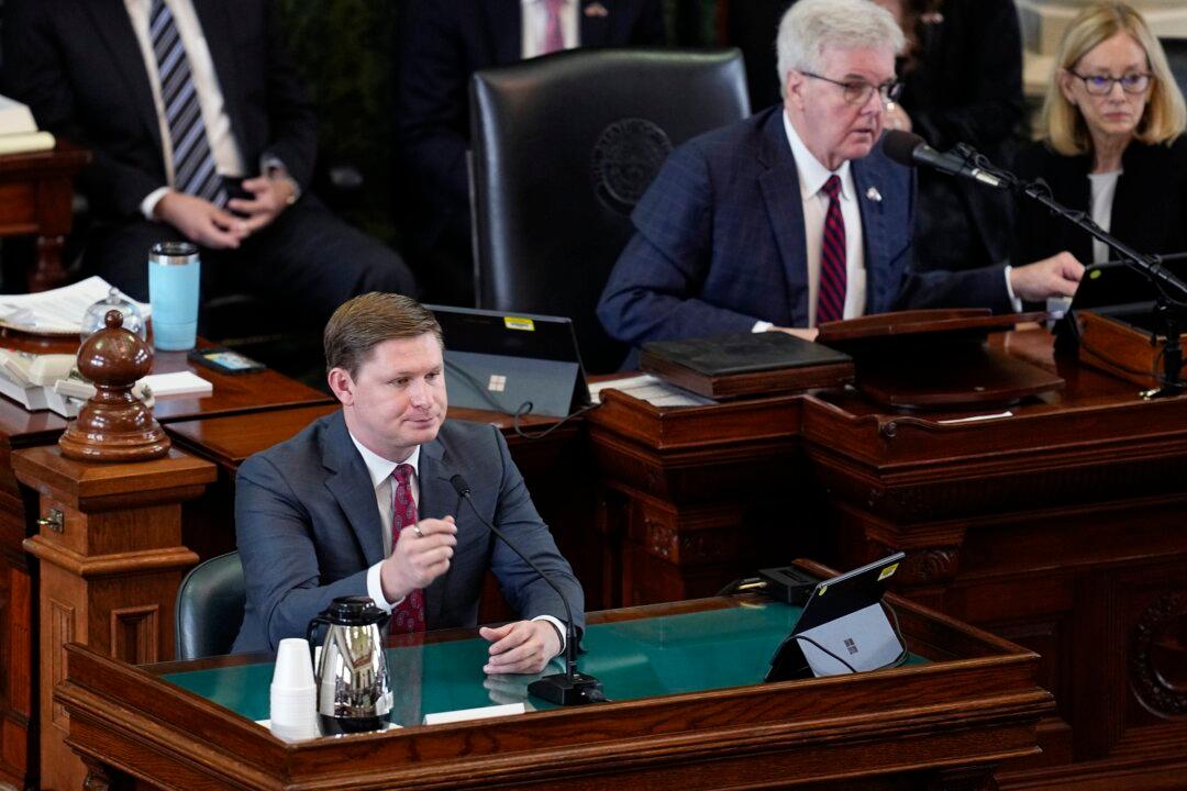 Texas House Impeachment Managers Rest, Averting Early Verdict in Paxton Impeachment to End Day 7