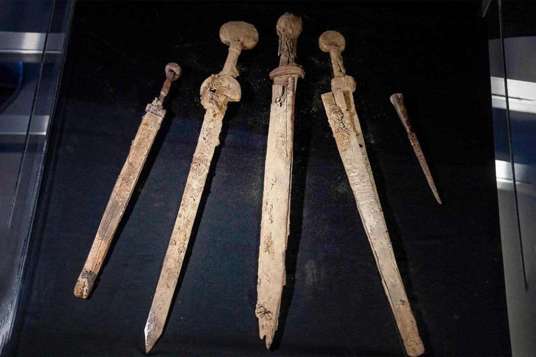 Archaeologists Find 4 Exquisitely Preserved Roman Swords Used by Jewish Rebels: ‘Each Can Tell an Entire Story’