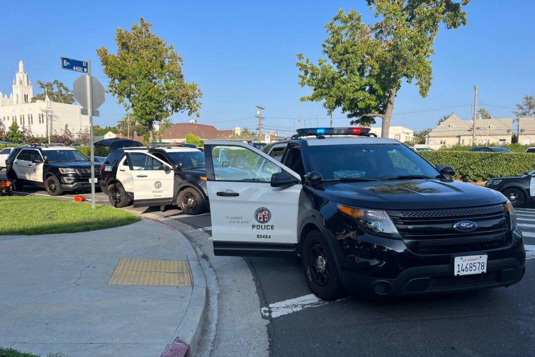 Armed Man Charged With Misdemeanors for Posing as Federal Agent at RFK Jr. Event